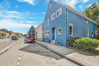 2975 S Kinnickinnic Ave, Milwaukee, WI 53207