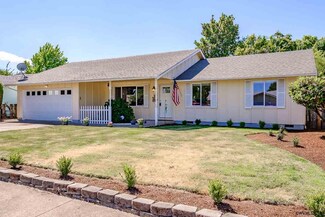 4622 Regal Dr NE, Salem, OR 97301