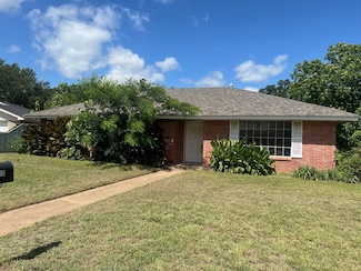 2913 SE 6th St, Mineral Wells, TX 76067