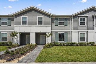 936 Paradise Dr, Davenport, FL 33837