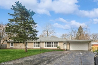 6420 Arthur St, Merrillville, IN 46410