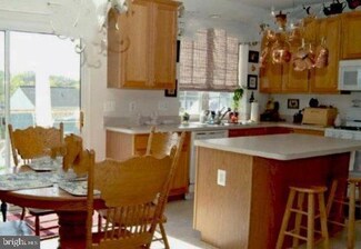 14930 Fruit Tree Ct, Woodbridge, VA 22193