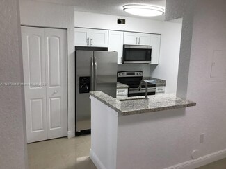 2851 N Oakland Forest Dr Unit 105, Oakland Park, FL 33309