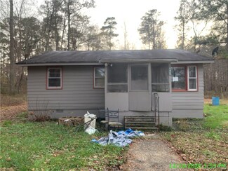321 Franklin St, Waverly, VA 23890