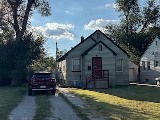 1715 Morphy St, Great Bend, KS 67530