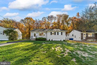 42 Hardwick Dr, Ewing, NJ 08638