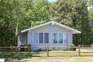 180 Kings Hwy, Kennebunkport, ME 04046