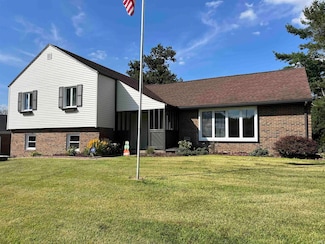 7844 Meadow Ln, Newburgh, IN 47630