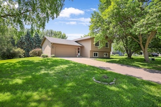 16334 Glen Oaks Rd, Lakeville, MN 55044