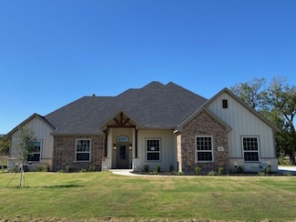 1004 Hennesay Park, Springtown, TX 76082