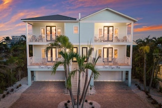 105 4th St S Unit 1, Bradenton Beach, FL 34217