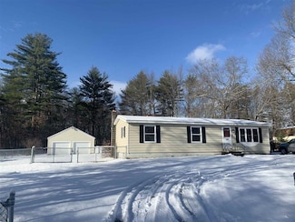 38 Flat Rock Bridge Rd, Rochester, NH 03868