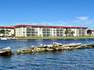 3100 NE 48th Ct Unit 415, Lighthouse Point, FL 33064