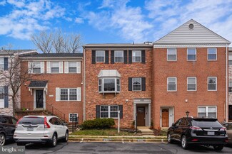 8126 Larkin Ln, Vienna, VA 22182