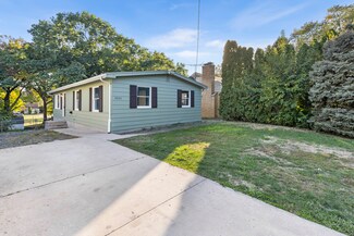 3805 15th Ave, Rockford, IL 61108