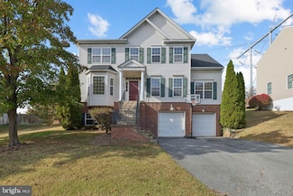 17624 Overlook Rd, Dumfries, VA 22026