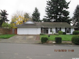 21110 SE Salmon St, Gresham, OR 97030
