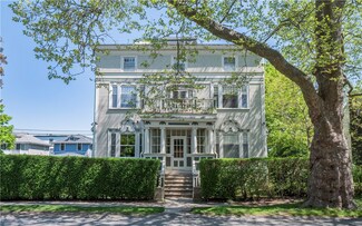 20 Berkeley Ave Unit 4, Newport, RI 02840