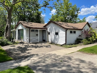 1142 Broadmoor Place, Deerfield, IL 60015