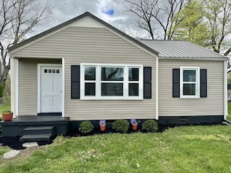 111 Anderson Dr, Tullahoma, TN 37388