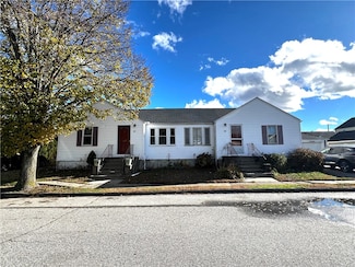 58 Vale Ave, Cranston, RI 02910