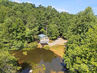 1101 Line Runner Ridge Rd, Rosman, NC 28772
