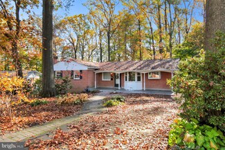 5129 Linette Ln, Annandale, VA 22003