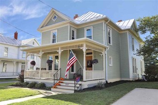 5969 Broad St, Mount Jackson, VA 22842