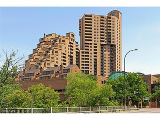 20 2nd St NE Unit P1706, Minneapolis, MN 55413