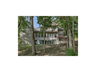5342 NW Platte Dr, Riverside, MO 64150