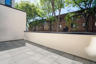 222 Johnson Ave Unit 1 b, Brooklyn, NY 11206