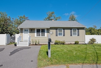 22 Bennington Terrace, Lowell, MA 01854