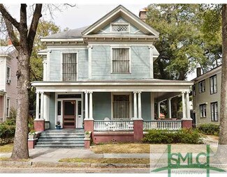210 E 38th St, Savannah, GA 31401