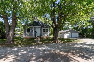 215 S 17th St, Adel, IA 50003
