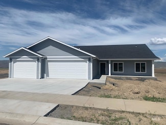 1742 Yellowstone, Lewiston, ID 83501