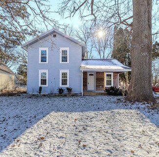 6413 W Main St, Edgerton, WI 53534