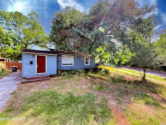 2892 Gilmore St, Jacksonville, FL 32205