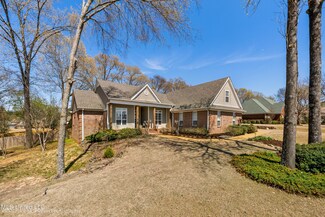 3734 Roman Forest Dr, Southaven, MS 38672
