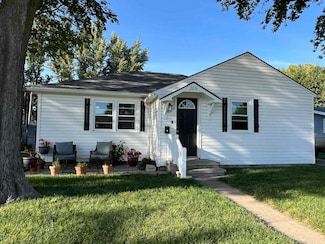 209 E Court St, Pierce, NE 68767