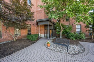 156 Front St Unit 409, Exeter, NH 03833