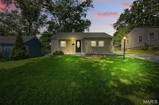 7825 Delmont St, Saint Louis, MO 63123