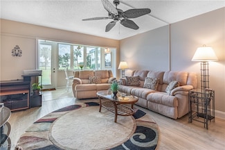 1828 Pine Valley Dr Unit 110, Fort Myers, FL 33907