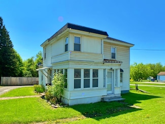 57 Market St, Fort Kent, ME 04743