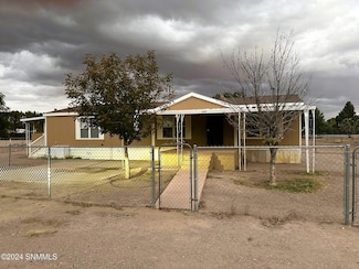 2105 Salopek Rd, Las Cruces, NM 88005