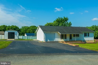 90 Koncer Dr, Martinsburg, WV 25404