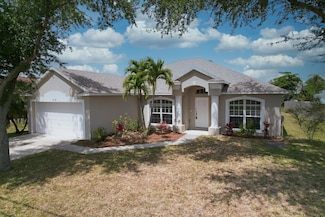 518 SE Nome Dr, Port Saint Lucie, FL 34984