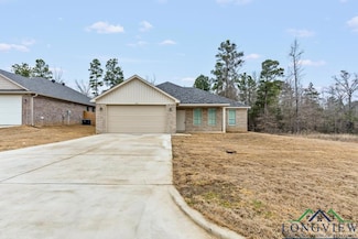 195 Highland Forest Dr, Gilmer, TX 75644