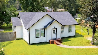 1010 Long St, Conroe, TX 77301