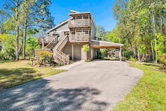 1567 Fuller Dr, Gulf Breeze, FL 32563