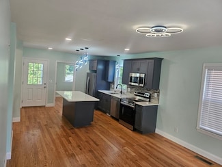 26 Phillips St Unit 1, Salem, MA 01970